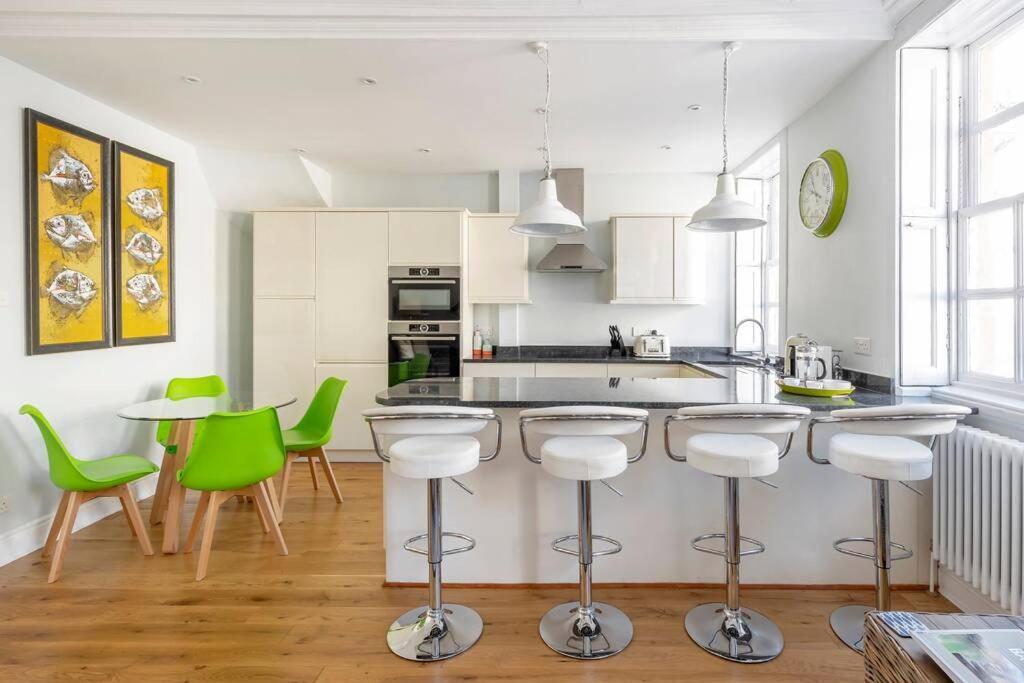 Beautiful Apartment, Incredible Central Location Bath Exterior foto