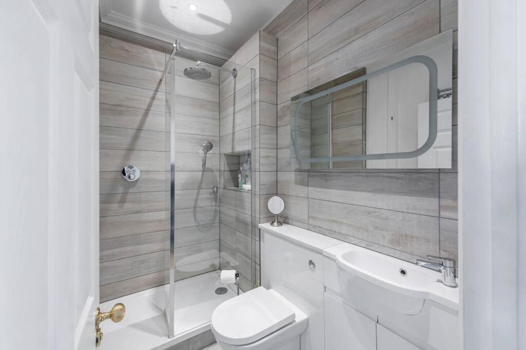 Beautiful Apartment, Incredible Central Location Bath Exterior foto